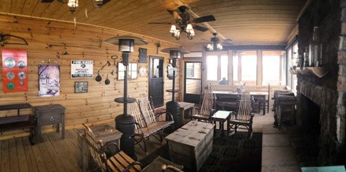 Sunset Lodge Lounge